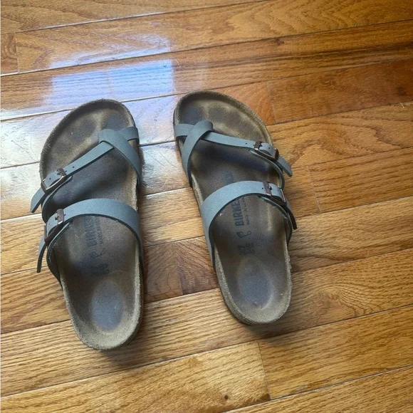 Birkenstock Mayari size 37  6-6.5 women’s Stone color - Picture 2 of 4